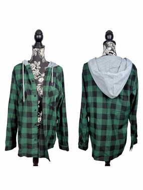 Manfinity green plaid button up grey hooded flannel top size large